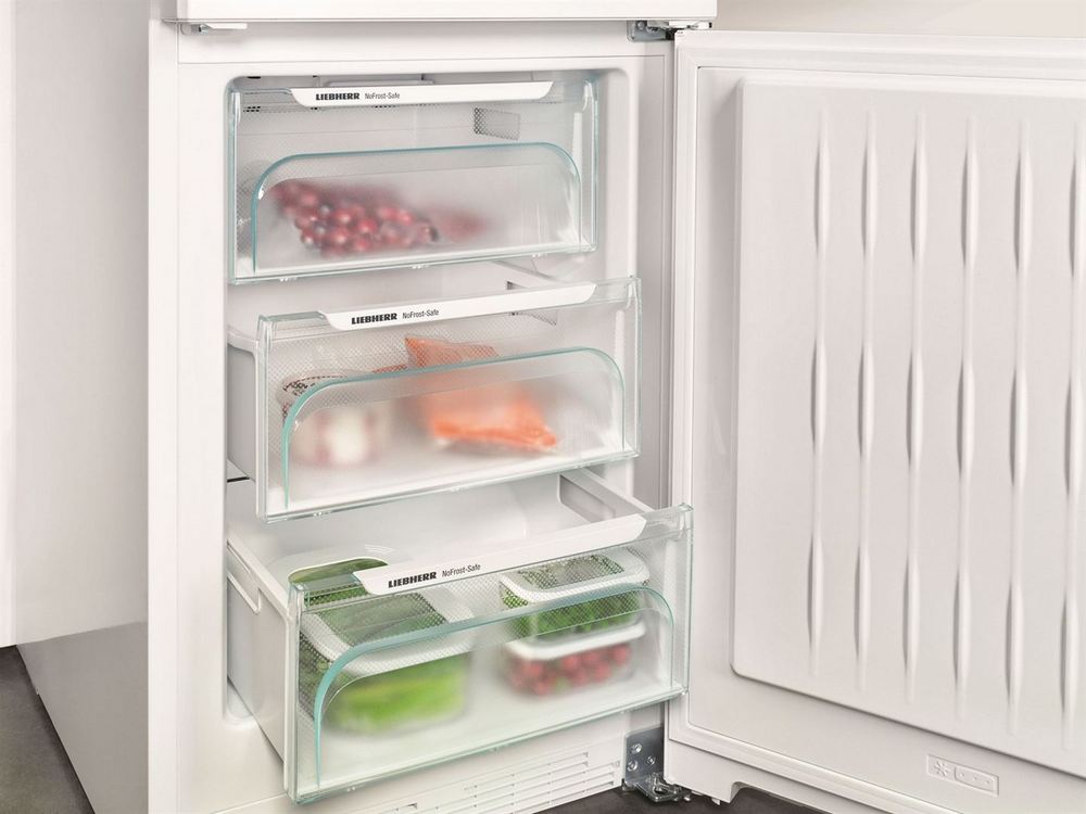 Ремонт холодильника Liebherr CN 4815